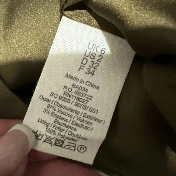 Boden Limited Edition Jeweled Bell Short Sleeve Formal Blouse Top Size 2 US - Picture 8 of 10